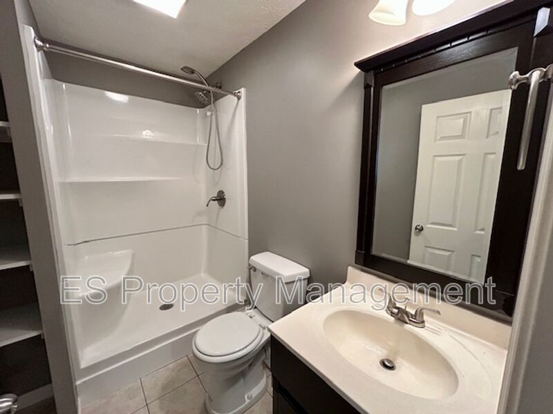 Elegant 4-Bedroom, 3.5 Bath - Finished Basement with BAR & ENTERTAINMENT property image