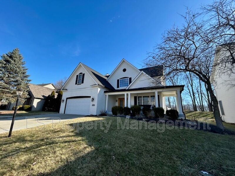 Elegant 4-Bedroom, 3.5 Bath - Finished Basement with BAR & ENTERTAINMENT property image