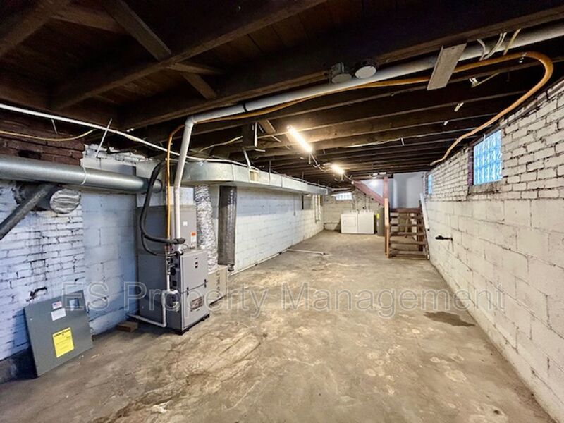 Beautifully Remodeled 3 Bedroom 1.5 Bathroom Duplex in Center Township property image