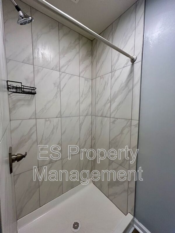 Charming Bungalow-Styled 3 Bed, 2.5 Bath Home- Near East Side property image