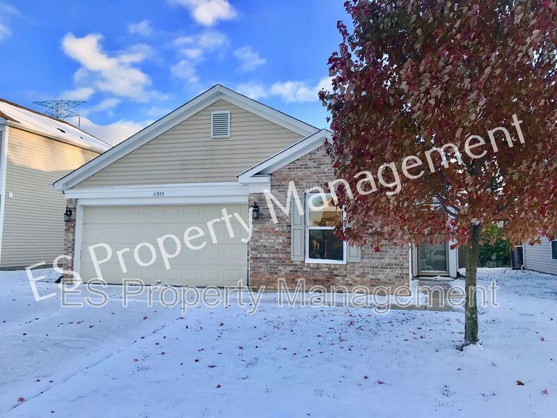 Beautiful 3 Bedroom 2 Bathroom Ranch Style Home in Lawrence! property image