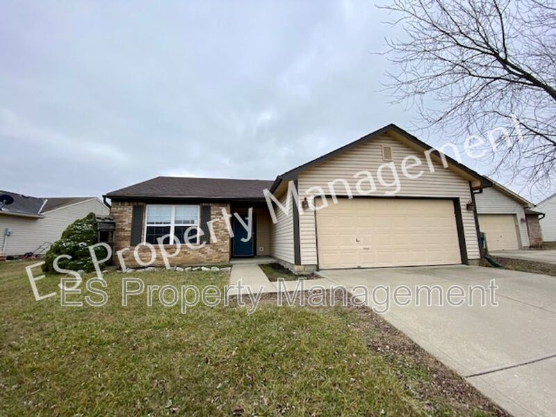 Stunning 3 Bedroom 2 Bath in SouthWest River Run Neighborhood! property image
