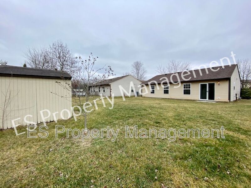 Stunning 3 Bedroom 2 Bath in SouthWest River Run Neighborhood! property image