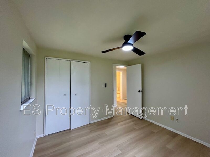 Beautifully Renovated 3 Bedroom 1.5 Bathroom with Large Yard in New Whiteland property image