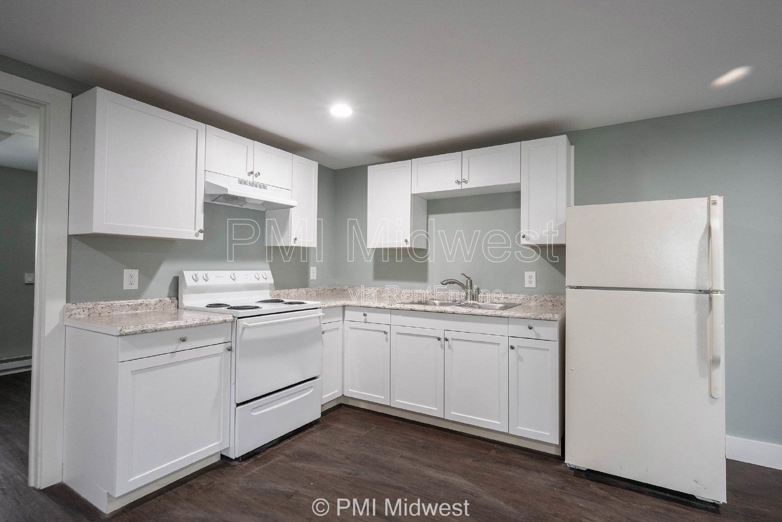 Charming 1-Bedroom Duplex with Modern Amenities in Indianapolis! property image