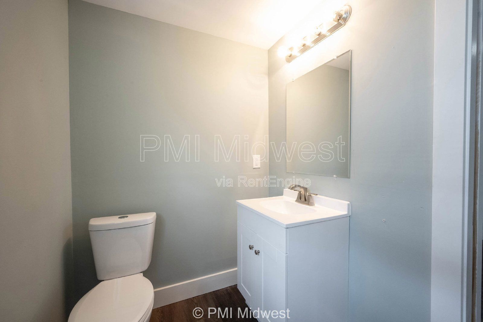 Charming 1-Bedroom Duplex with Modern Amenities in Indianapolis! property image